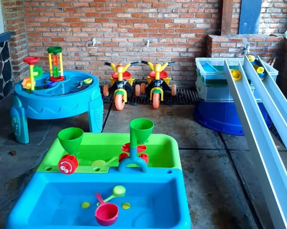 Alat dan bahan di Sentra Bahan Alam