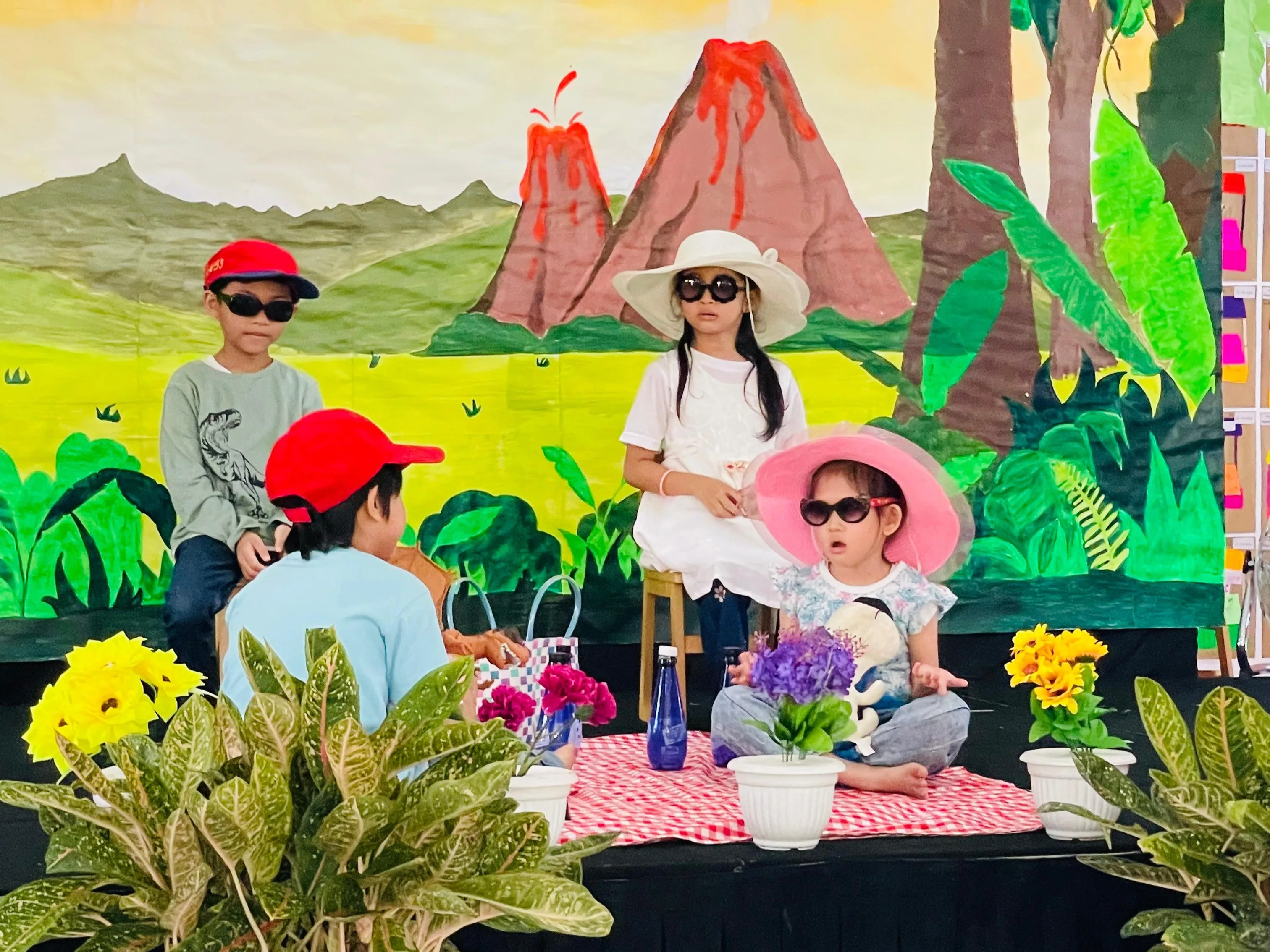 Suasana anak-anak bermain di Sentra Peran