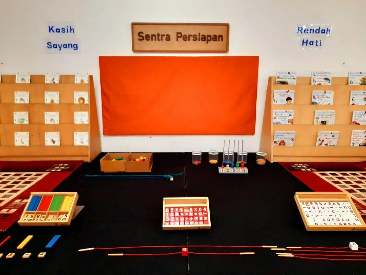 Suasana kegiatan di Sentra Persiapan