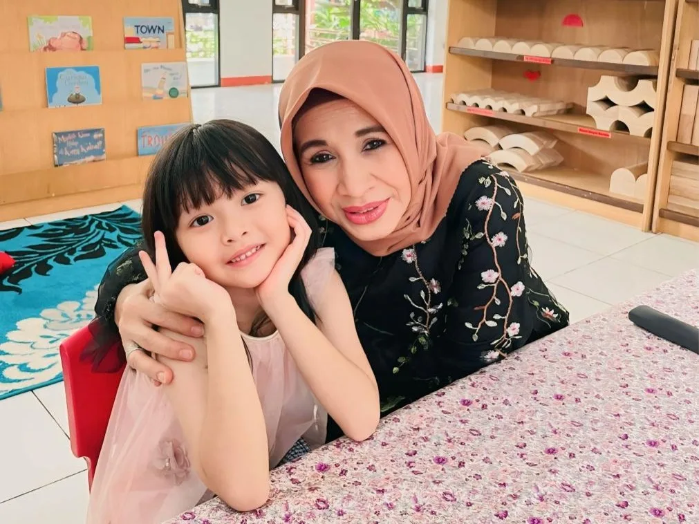 Suasana acara minum teh bersama ibu